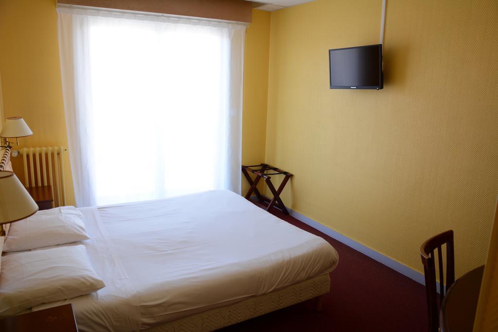 Logis Le Petit Trianon Hotell Saint-Brévin-les-Pins Eksteriør bilde