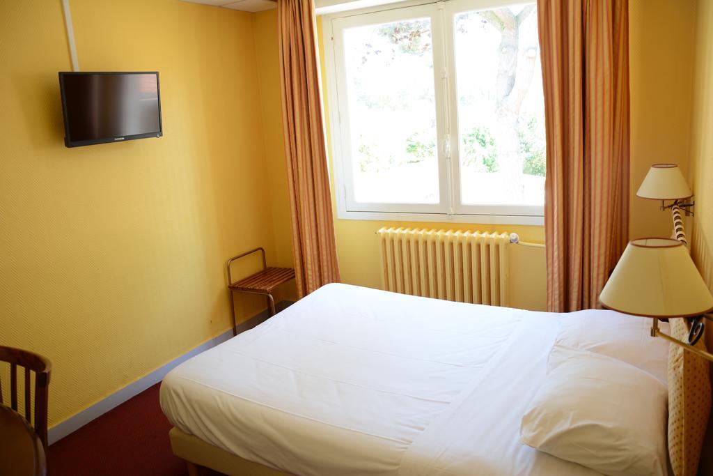 Logis Le Petit Trianon Hotell Saint-Brévin-les-Pins Eksteriør bilde
