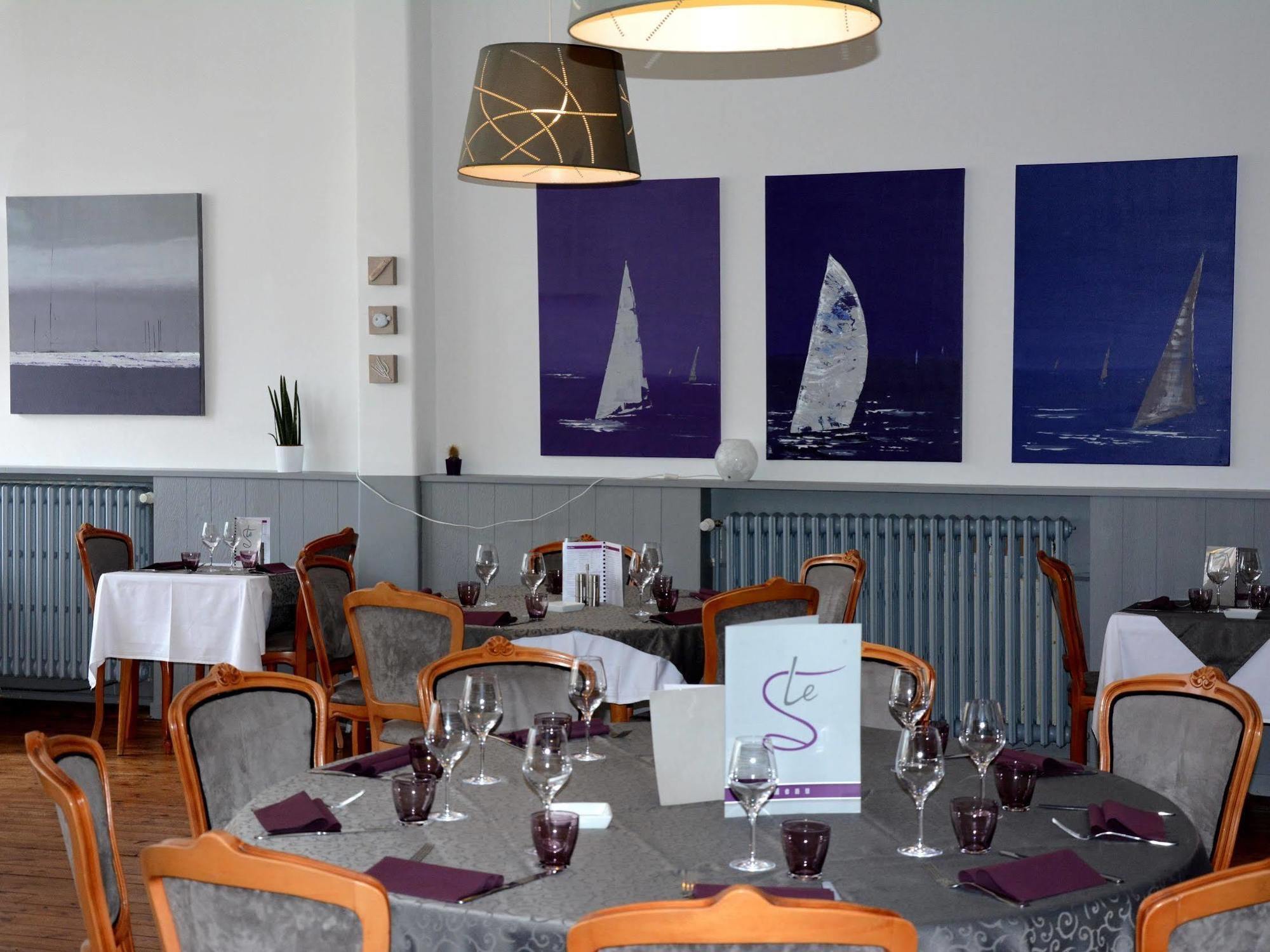 Logis Le Petit Trianon Hotell Saint-Brévin-les-Pins Eksteriør bilde